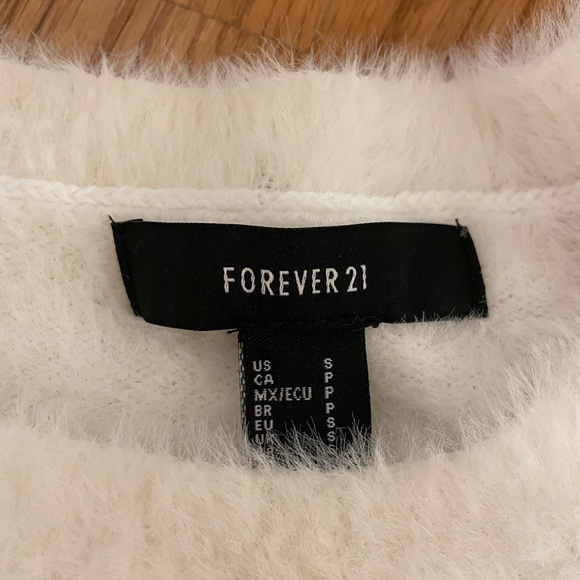 Forever 21 Sweater - Picture 4 of 4